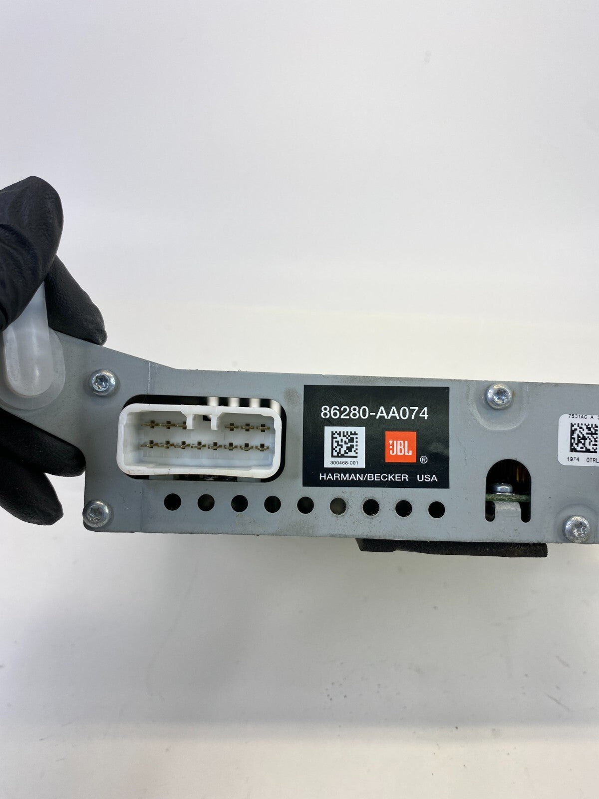 2004-2006 Toyota Camry Radio Audio Amplifier Sound System AMP 86280-AA074