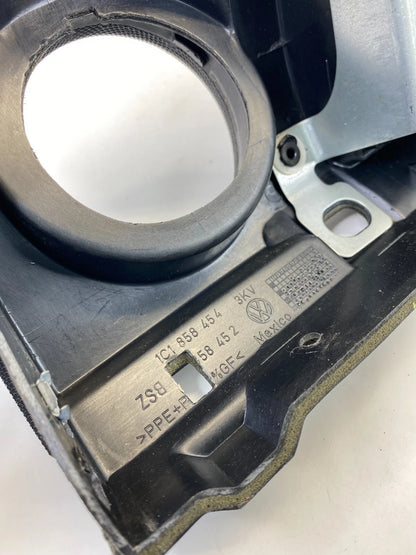 1998-2010 VOLSKWAGEN BEETLE FRONT RIGHT SIDE DASH PANEL TRIM W/ DEFROST VENT OEM