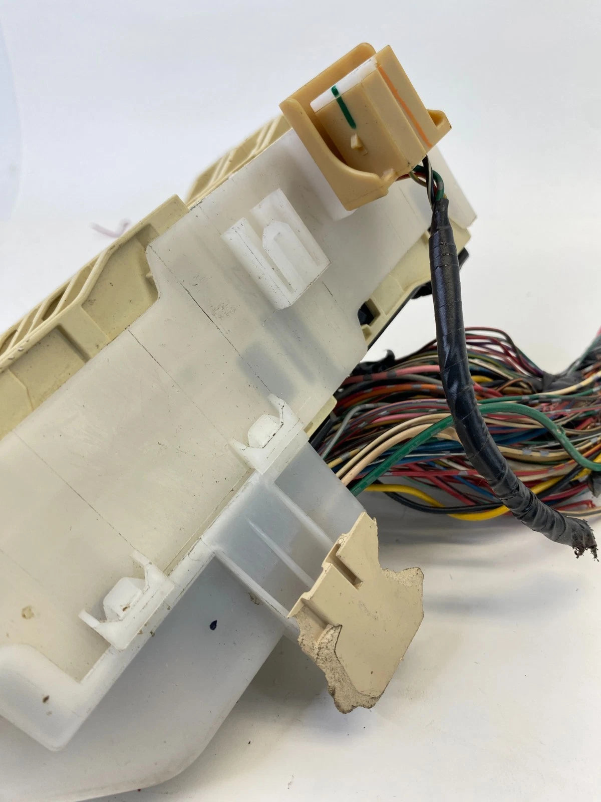 2004-2010 TOYOTA SIENNA FUSE BOX JUNCTION BLOCK RELAY MODULE W/PLUGS OEM