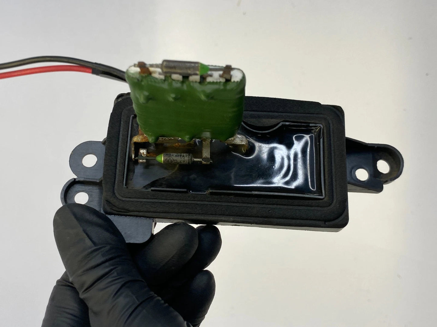 2002-2005 CHEVROLET TRAILBLAZER HVAC AC HEATER BLOWER MOTOR RESISTOR OEM