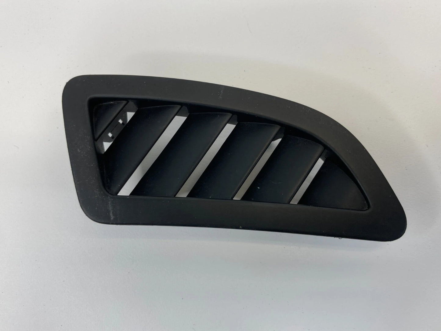 2011-2017 BUICK REGAL DASH RIGHT PASSENGER SIDE AIR VENT DEFROST GRILLE OEM