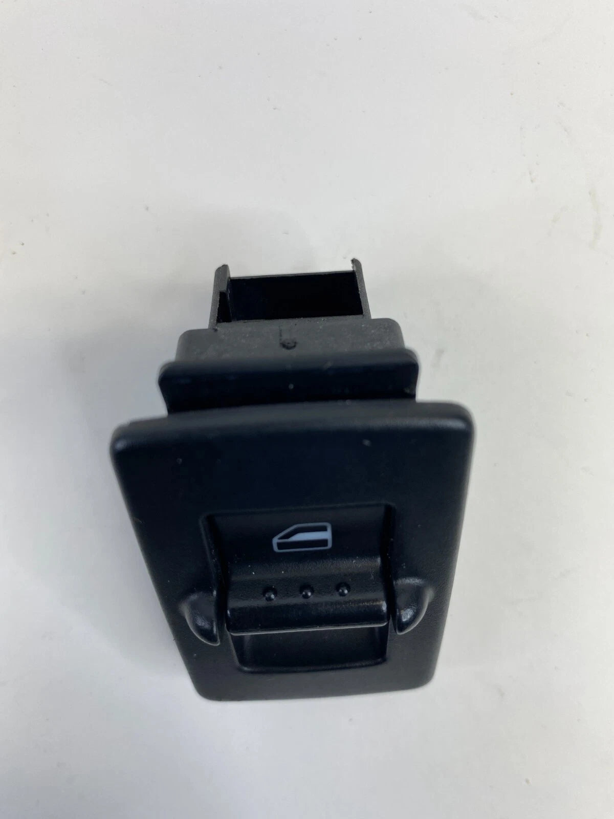 98-07 VOLKSWAGEN BEETLE FRONT RIGHT SIDE DOOR POWER WINDOW CONTROL SWITCH OEM