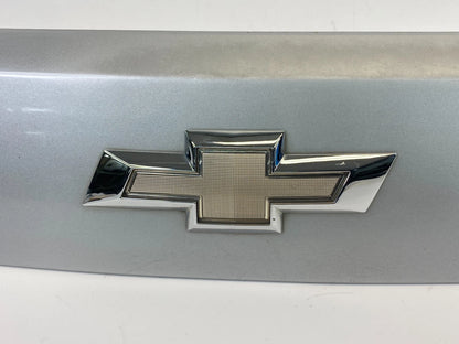 14 15 CHEVROLET SPAR REAR LIFTGATE LICENSE MOLDING W/ HANDLE & LAMP 95956287 OEM