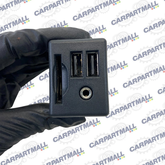 13-16 CADILLAC ATS CTS CENTER CONSOLE DUAL USB AUX SD CARD PORT ASSY 1358121 OEM