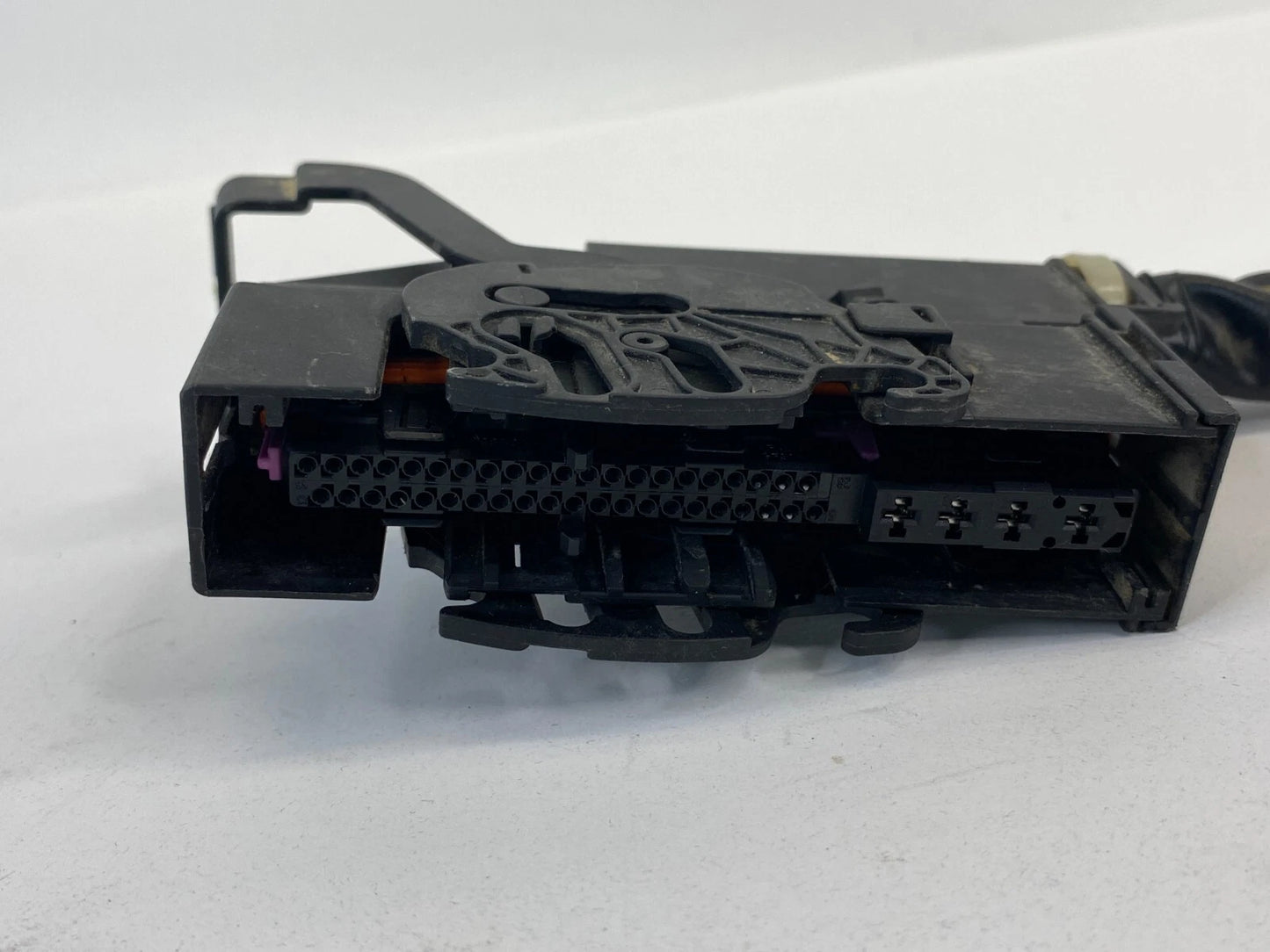 2009-2010 SUBARU FORESTER ABS ANTI-LOCK BRAKE PUMP PLUG CONNECTOR PIGTAIL OEM