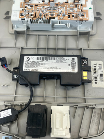 2010-2013 Buick LaCrosse Overhead Console Dome Map Lamp w/ Sunroof Switch OEM