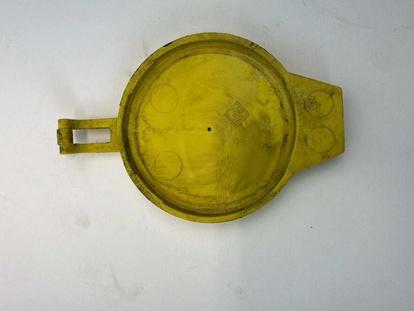 08-10 CHRYSLER TOWN & COUNTRY WINDSHIELD WASHER FLUID RESERVOIR CAP COVER OEM