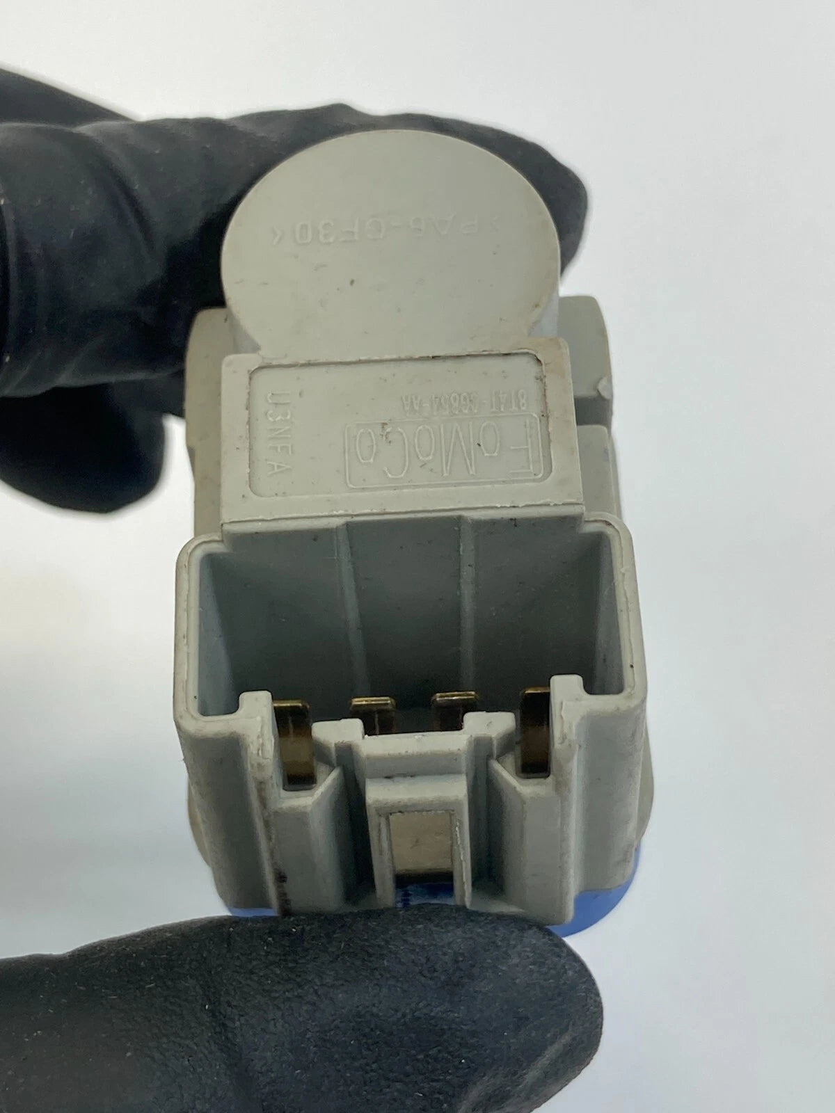 08-18 FORD FOCUS 10-20 FUSION BRAKE PEDAL STOP LIGHT LAMP SWITCH 8T4T-96854-AA
