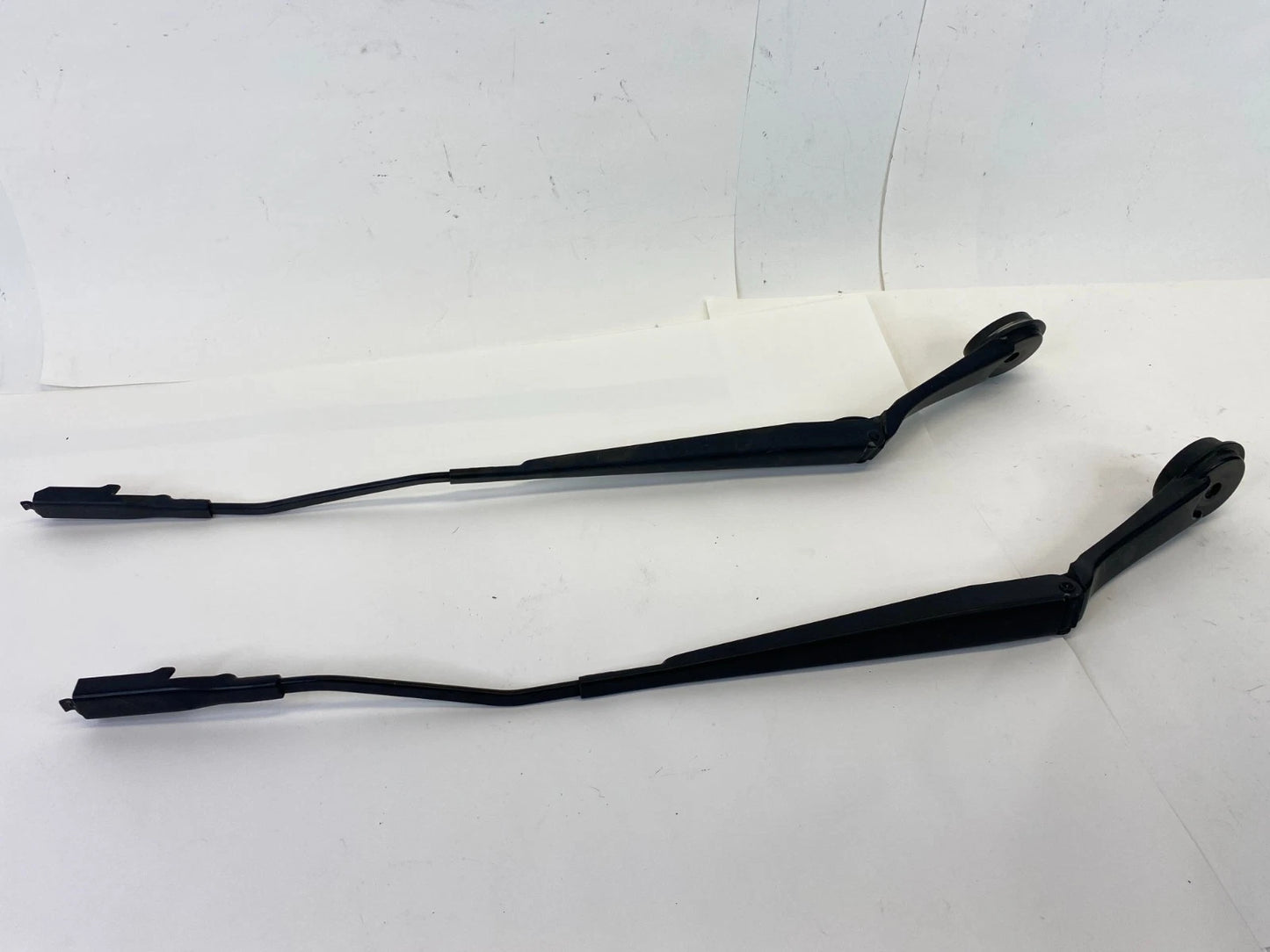 2012-2018 FORD FOCUS FRONT WINDSHIELD LEFT & RIGHT SIDE WIPER ARM SET OEM