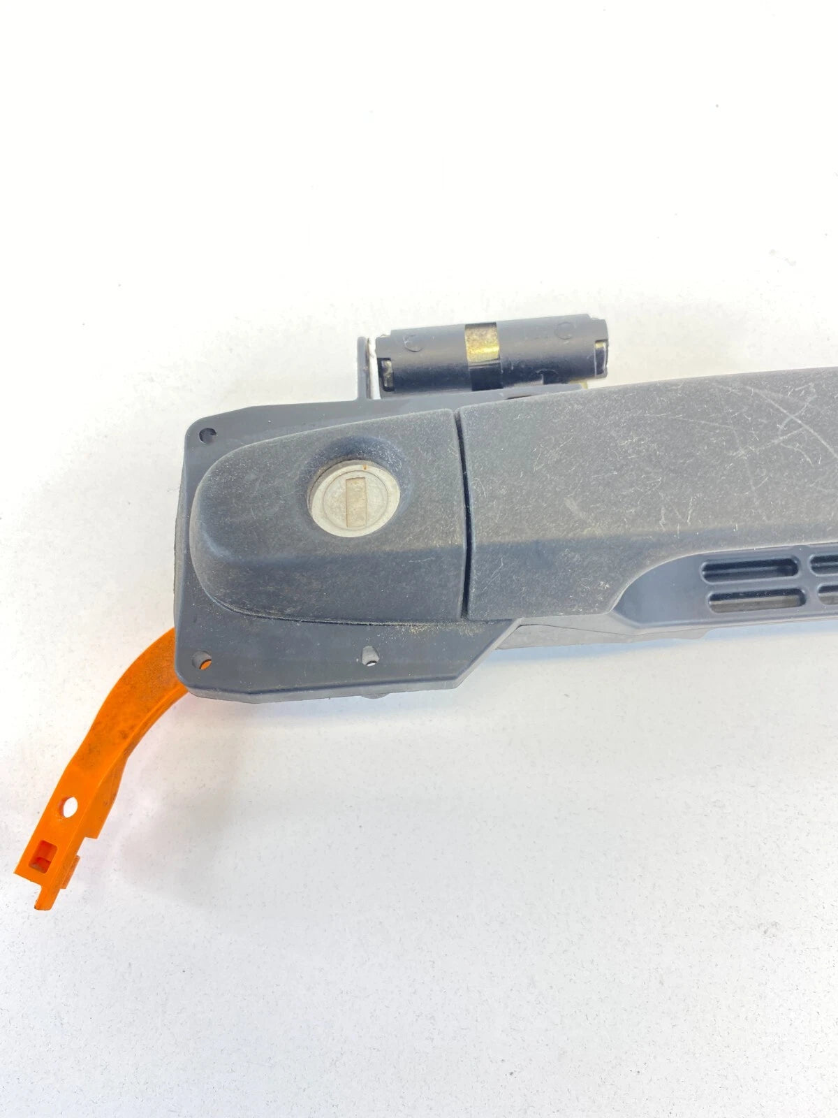 2001-2005 TOYOTA RAV4 FRONT RIGHT PASSENGER SIDE EXTERIOR DOOR HANDLE ASSEMBLY