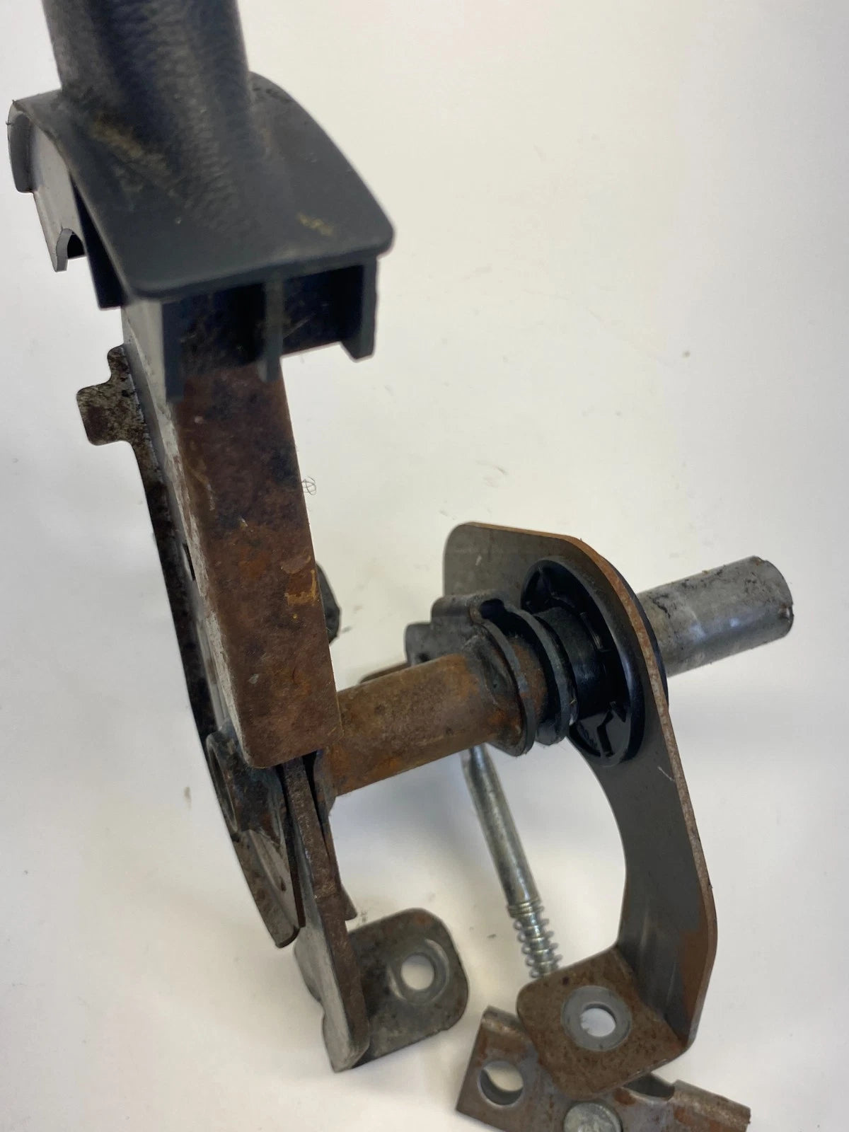 2010-2013 KIA FORTE EMERGENCY HAND PARKING BRAKE CONTROL LEVER MECHANISM OEM