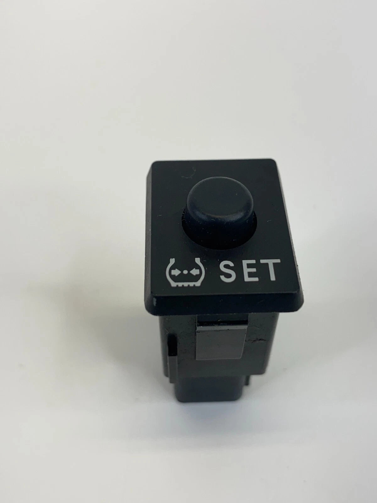 09-19 TOYOTA COROLLA 04-20 SIENNA SET TIRE PRESSURE RESET SWITCH BUTTON 15A644