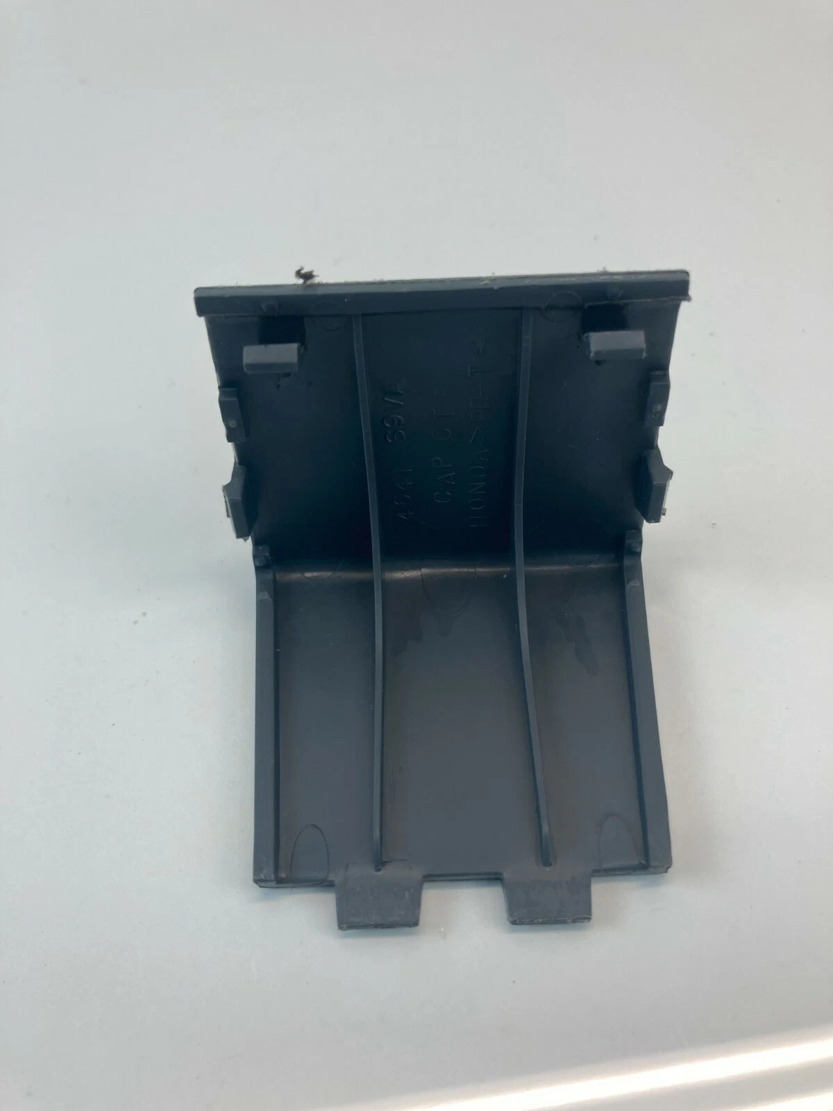03-08 HONDA PILOT REAR CENTER SEAT CHILD ANCHOR COVER CAP TRIM 84641-S9VA OEM