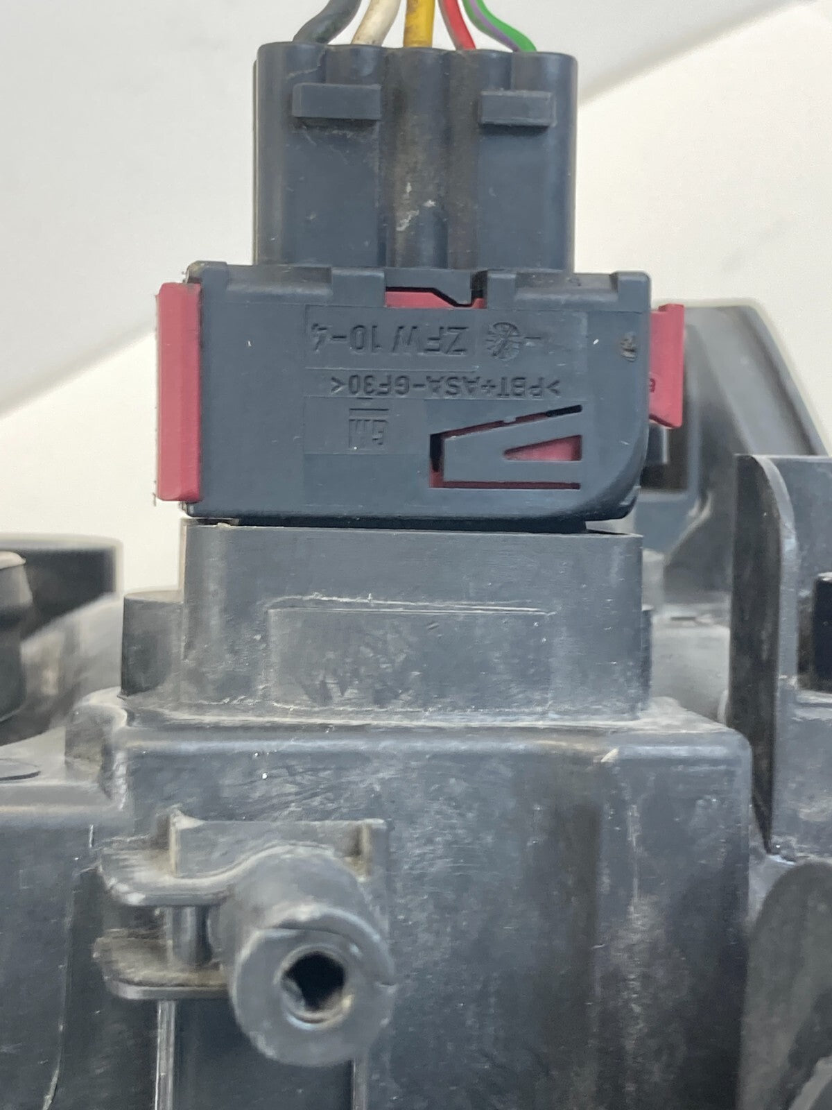 2003-2007 Saab 9-3 Front Right Passenger Side Headlight Headlamp Halogen OEM