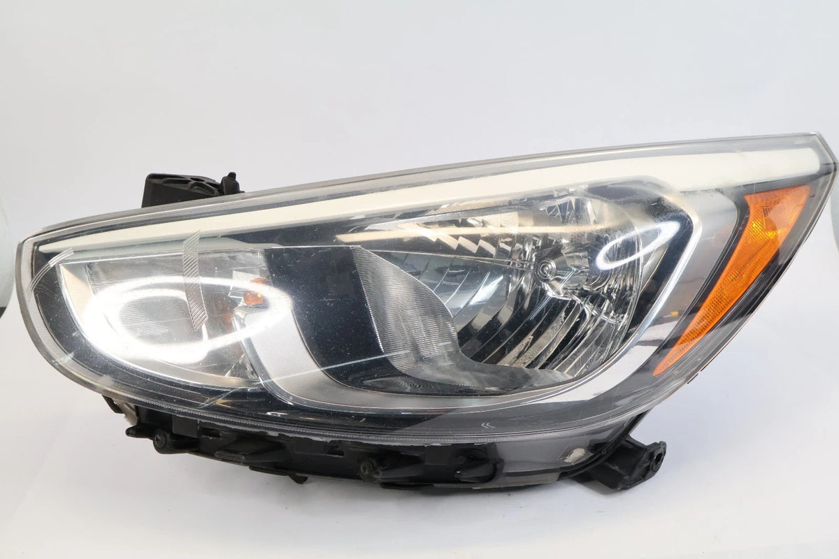 2015-2017 HYUNDAI ACCENT FRONT LEFT DRIVER HEADLIGHT HEADLAMP HALOGEN OEM