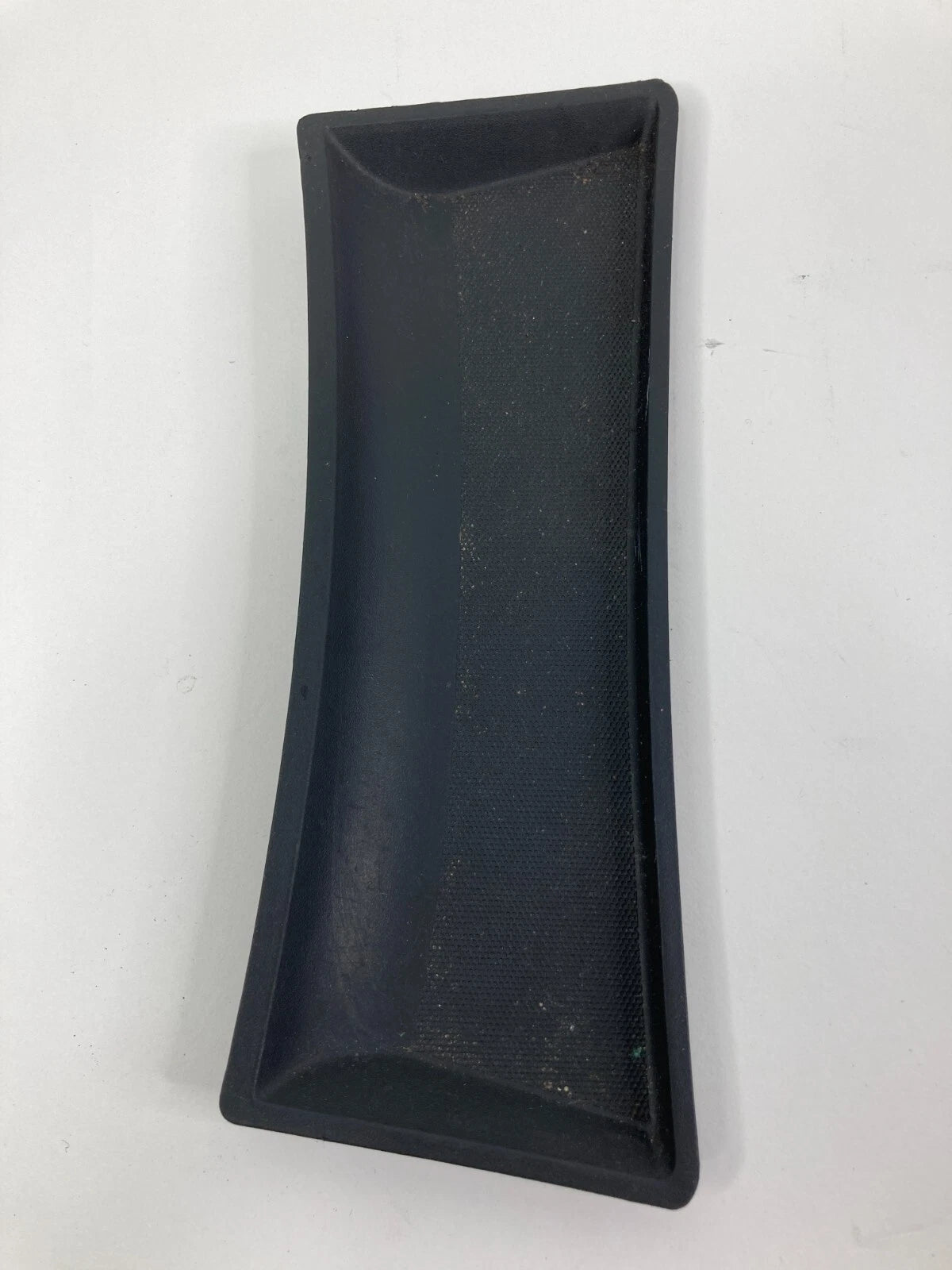 2008 2009 CHYSLER 300 CENTER CONSOLE MAT COIN TRAY RUBBER 1FA91DX9AB OEM