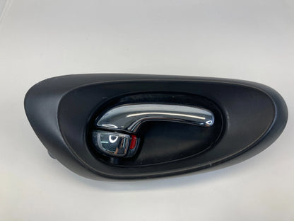 2002-2009 CHEVROLET TRAILBLAZER REAR RIGHT SIDE INTERIOR DOOR HANDLE 15214507
