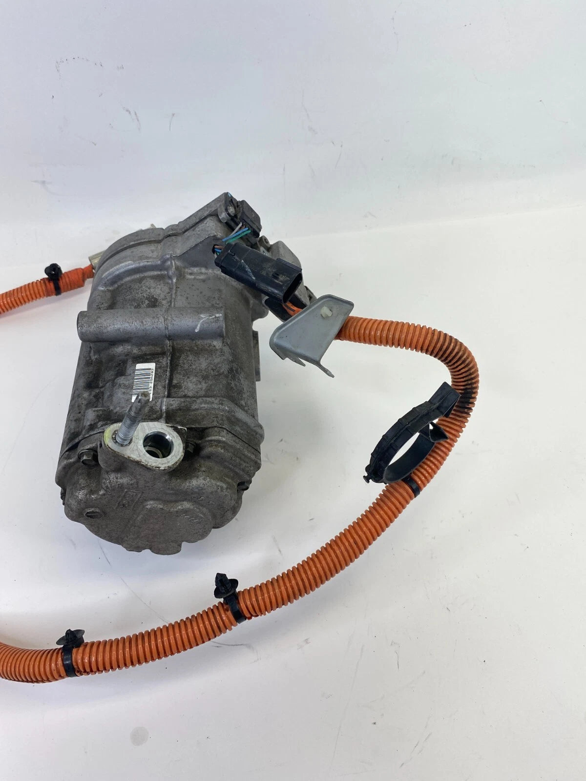 18-20 FORD FUSION HYBRID ELECTRIC AC AIR CONDITIONING COMPRESSOR DG9H-19D623-AD