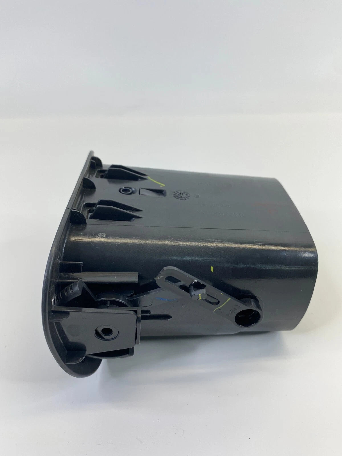 2004-2007 CHRYSLER TOWN & COUNTRY FRONT LEFT DASH AC VENT OEM FACTORY 0S091TRMAA