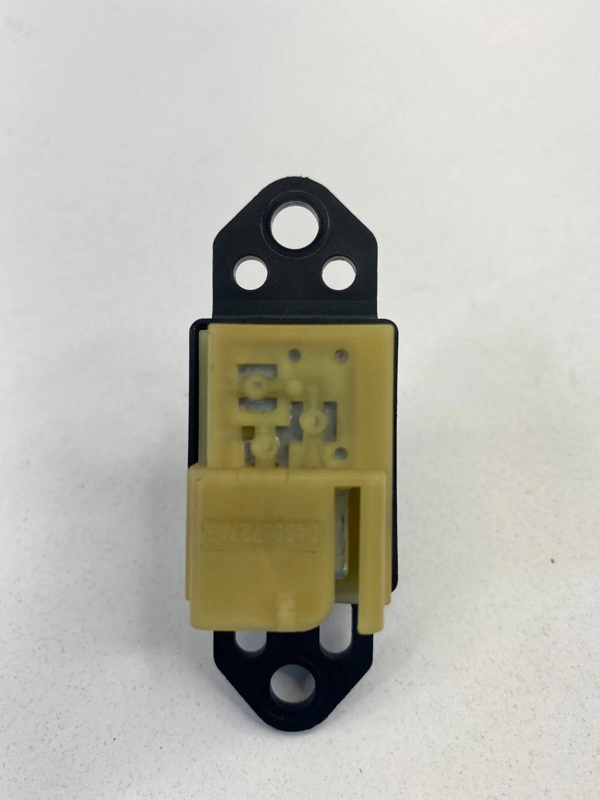 01-07 DODGE GRAND CARAVAN FRONT RIGHT SIDE DOOR LOCK CONTROL SWITCH 04685727AB
