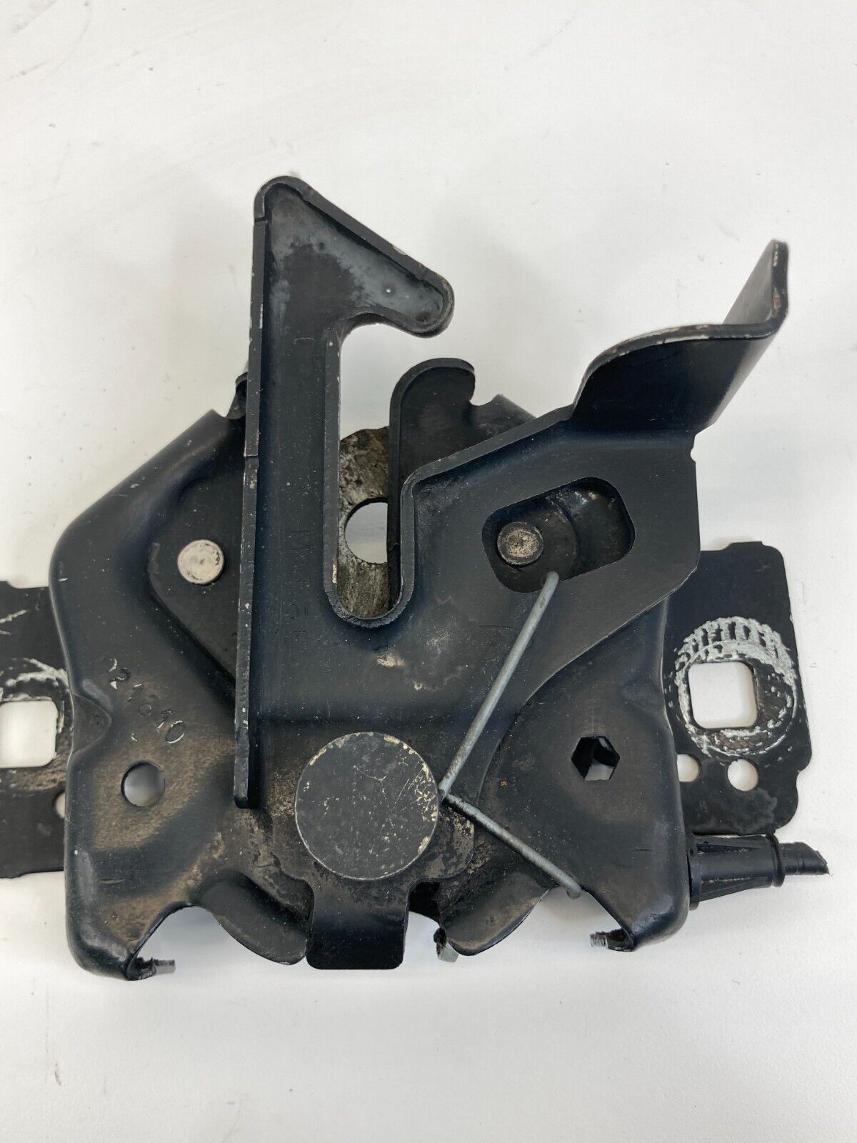 2008-2011 Ford Focus Front Hood Lock Latch Release Actuator Assembly