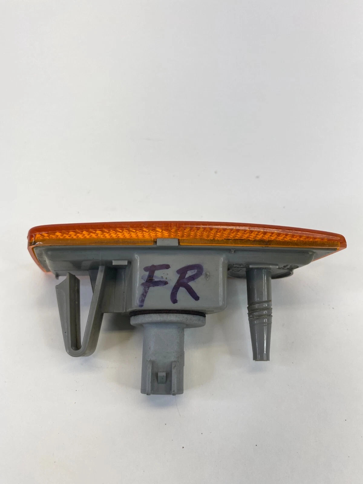 2005-2014 CHRYSLER 300 FRONT BUMPER RIGHT PASSENGER SIDE MARKER LIGHT LAMP OEM