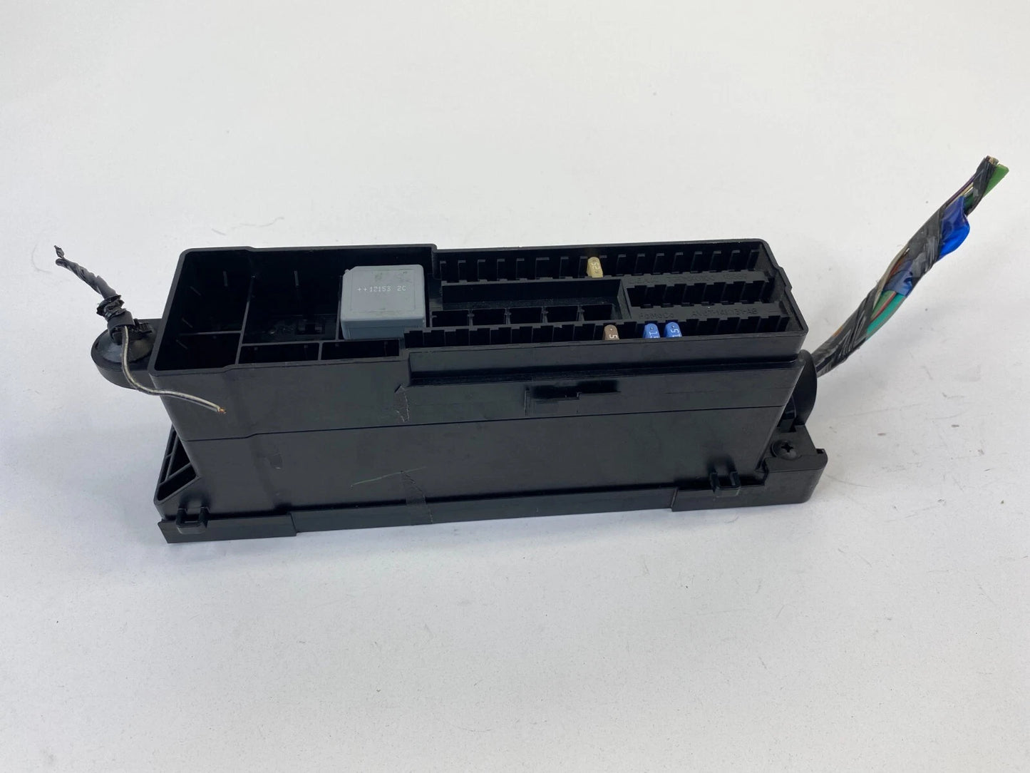 12-18 FORD FOCUS SEDAN 2.0L L4 REAR TRUNK FUSE BOX FUSEBOX ASSY BV6T-14A301-HB