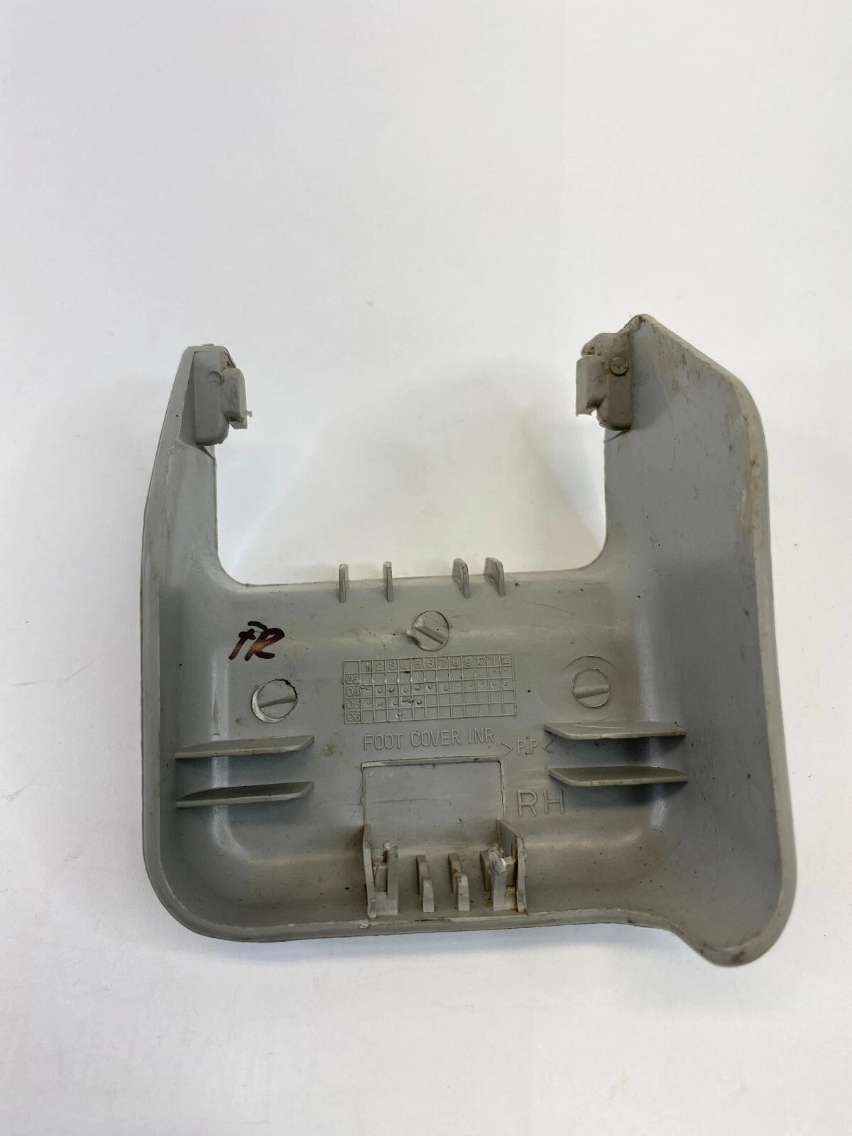 2004-2006 KIA SPECTRA FRONT RIGHT PASSENGER SEAT RAIL TRACK COVER GRAY UNIT OEM