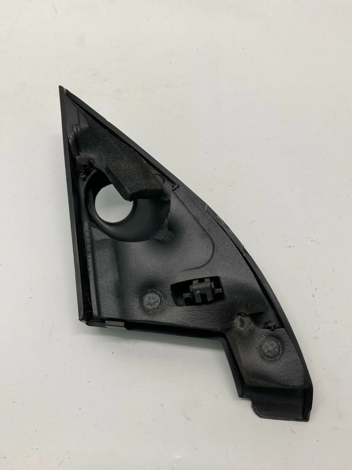 2001-2005 KIA RIO FRONT RIGHT SIDE INTERIOR DOOR CORNER COVER TRIM GARNISH OEM