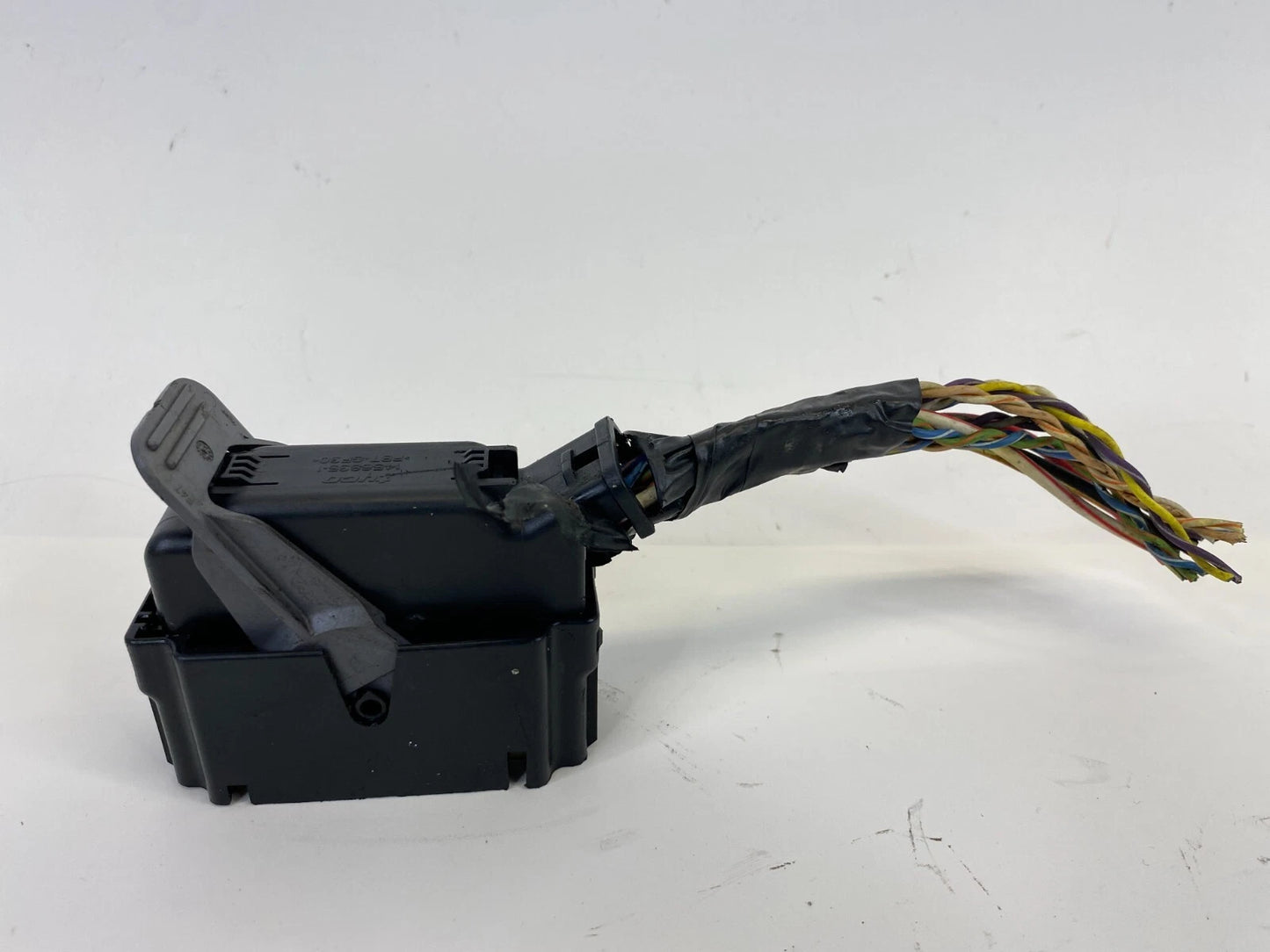 2008 2009 LINCOLN MKX 3.5L V6 AT FWD ABS ANTI LOCK BRAKE PUMP CONNECTOR PLUG OEM