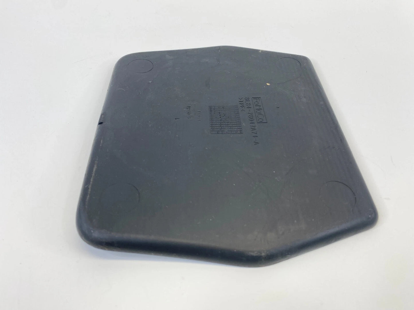2008-2012 FORD ESCAPE CENTER CONSOLE RUBBER INSERT MAT 8L84-78047A74-A OEM