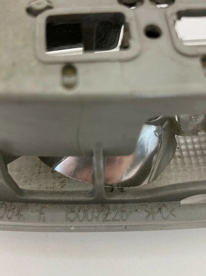 04 RAINIER 02-04 TRAILBLAZER FRONT LEFT LAMP COURTESY OVERHEAD DOME LIGHT LAMP