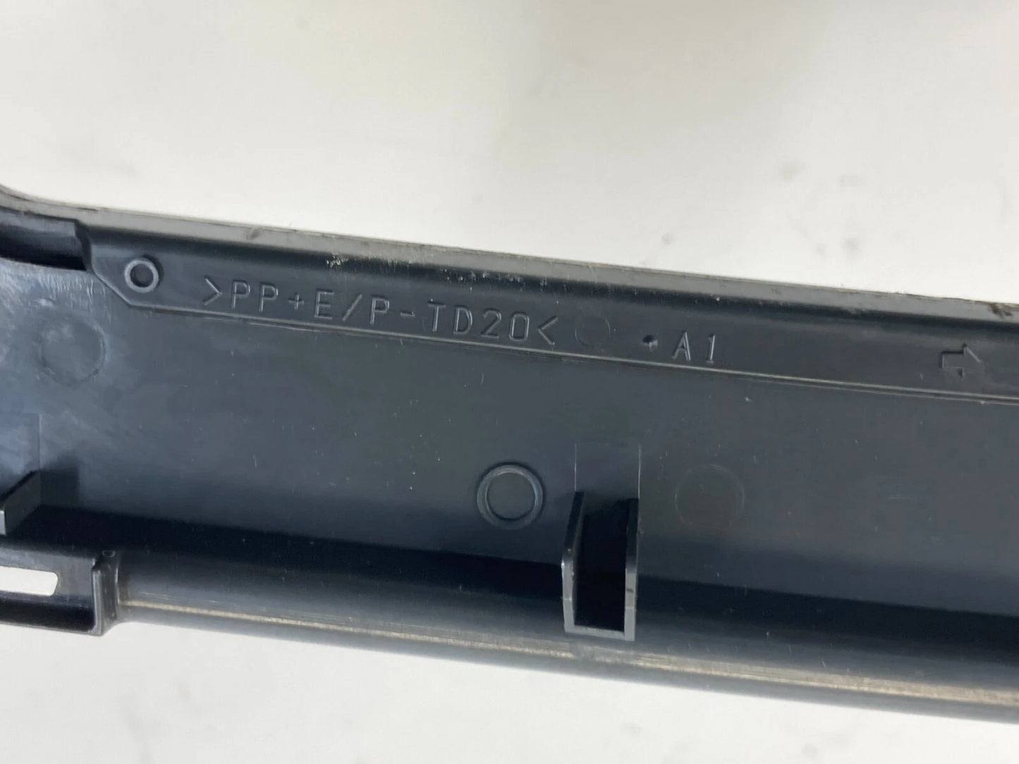 09 10 11 12 13 TOYOTA COROLLA A/T CENTER CONSOLE SHIFTER SHIFT BEZEL 58843-12130