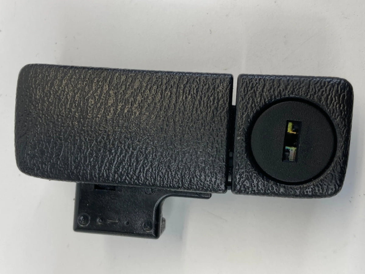 2003 04 05 06 2007 NISSAN MURANO GLOVE BOX COMPARTMENT LATCH LOCK DOOR HANDLE