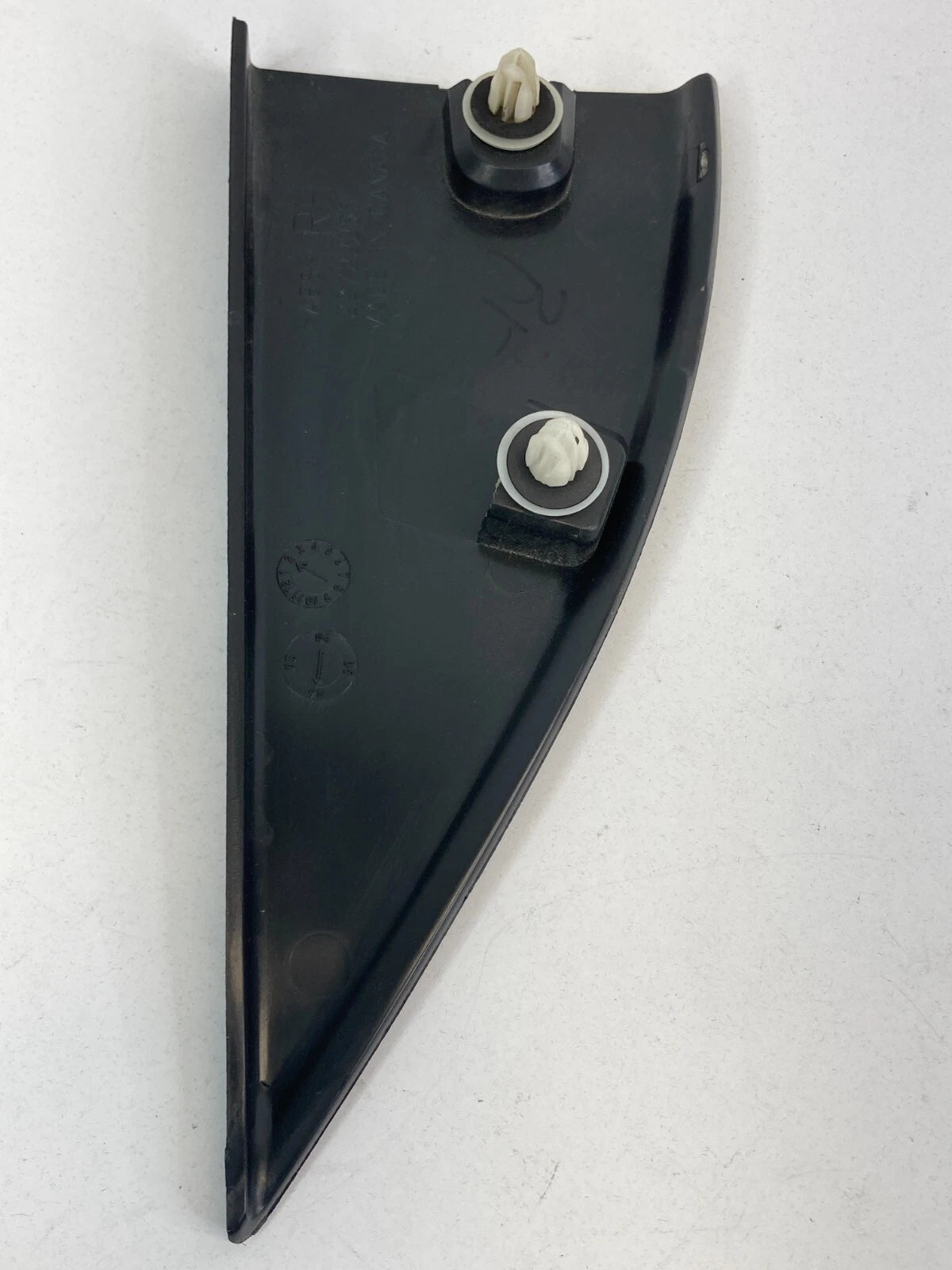 2006-2009 PONTIAC TORRENT REAR RIGHT INTERIOR DOOR CORNER COVER 22722255 OEM
