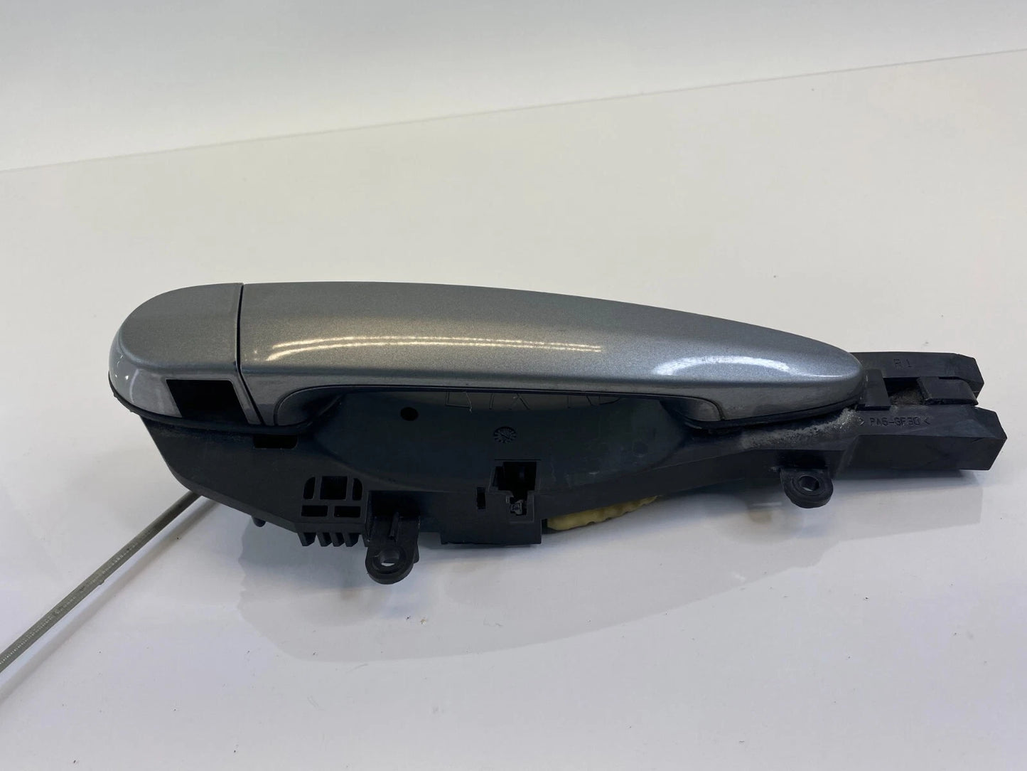 2007 07 BMW X5 REAR RIGHT PASSENGER OUTSIDE EXTERIOR DOOR HANDLE ASSEMBLY OEM