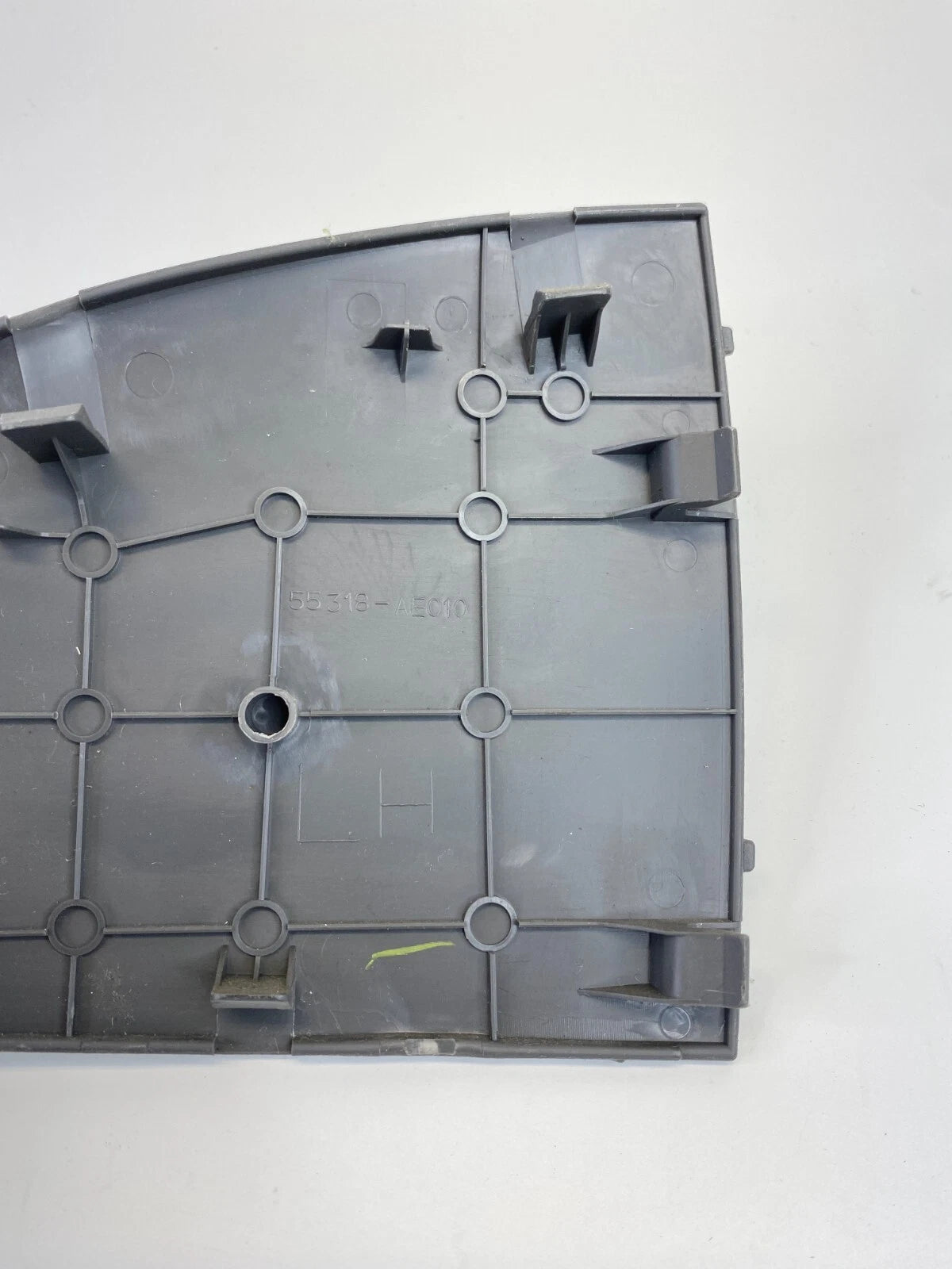 2004-2010 TOYOTA SIENNA DASH LEFT DRIVER SIDE END CAP COVER TRIM 55318-AE010