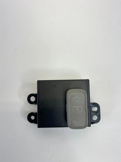 2005 2006 2007 2008 2009 CADILLAC SRX SUNROOF SWITCH CONTROL BUTTON 15141050