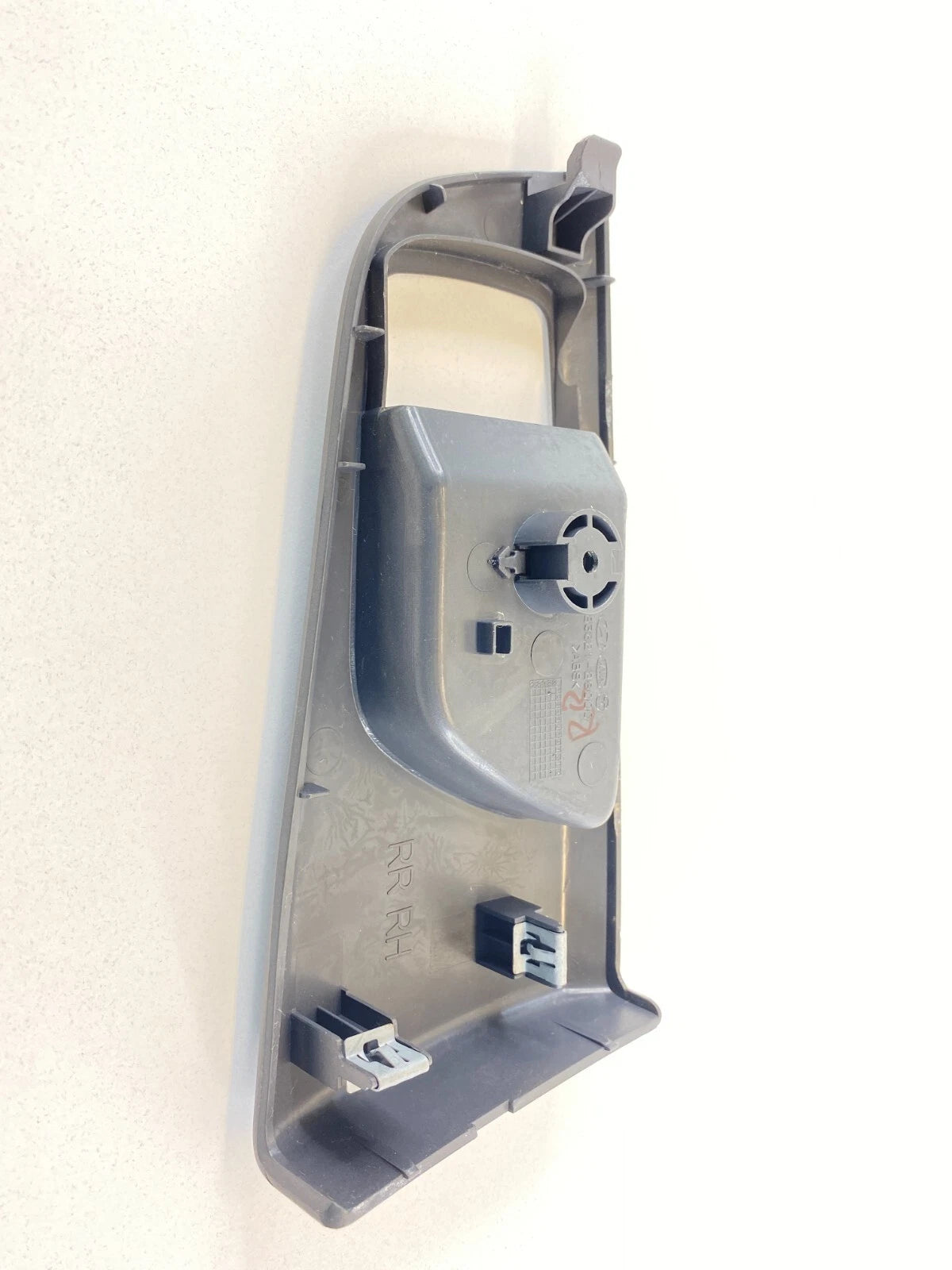 06-08 KIA OPTIMA REAR RIGHT SIDE INTERIOR DOOR HANDLE BEZEL TRIM 836212G000 OEM