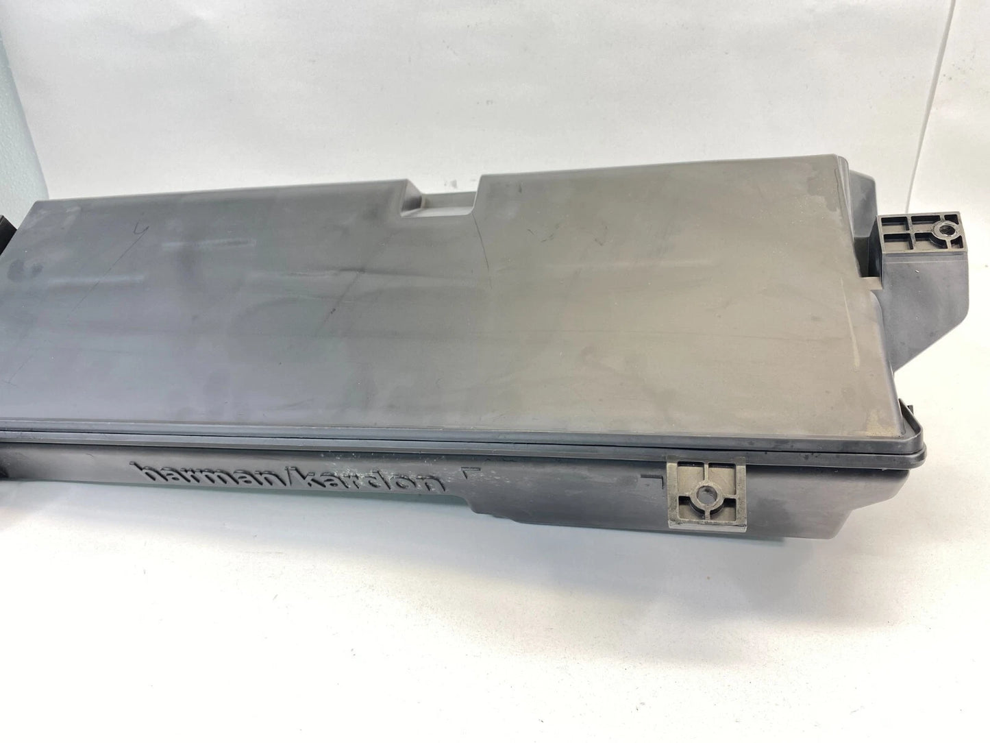 06-12 MERCEDES-BENZ R350 REAR SUBWOOFER LOUD SPEAKER A2518200002 HARMAN/KARDON