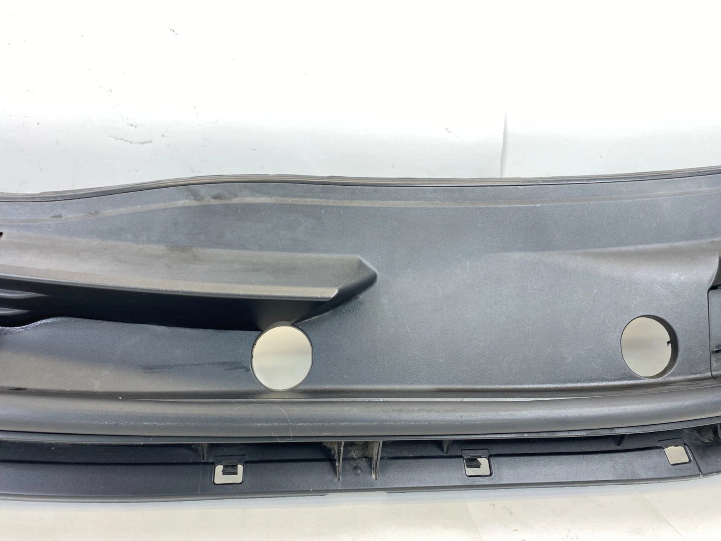 2010-2015 TOYOTA PRIUS FRONT WINDSHIELD WIPER COWL GRILLE PANEL 55781-47110 OEM