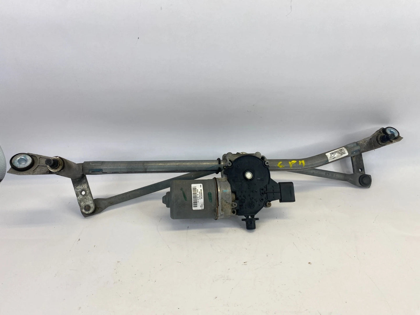 2009 10 11 2012 CHEVROLET TRAVERSE FRONT WINDSHIELD WIPER MOTOR W/ LINKAGE OEM