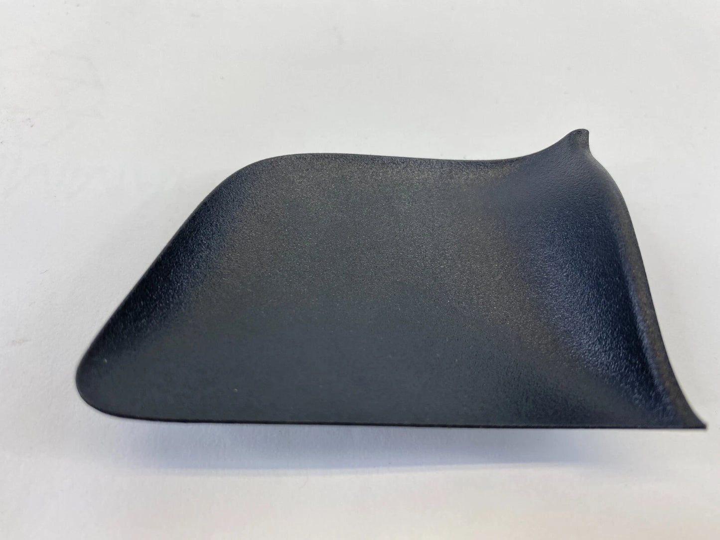 2004-2009 TOYOTA PRIUS FRONT LEFT SIDE INNER DOOR HANDLE TRIM COVER 69278-47020