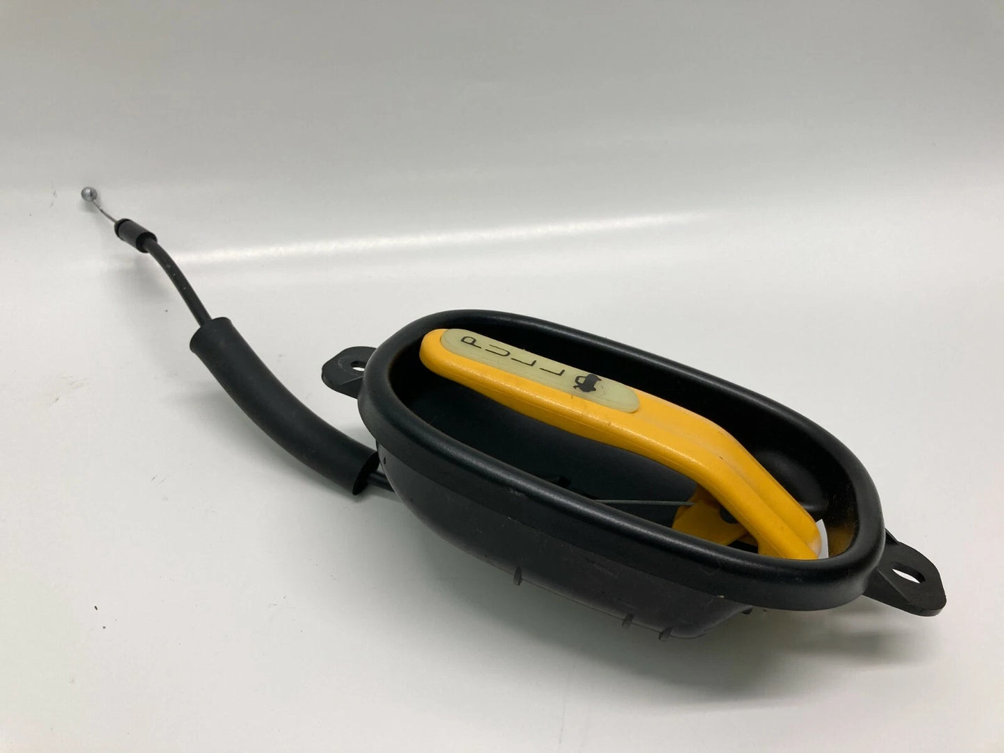 06-11 AZERA 01-06 ELANTRA REAR TRUNK RELEASE OPENER HANDLE LEVER 81221-2D000 OEM
