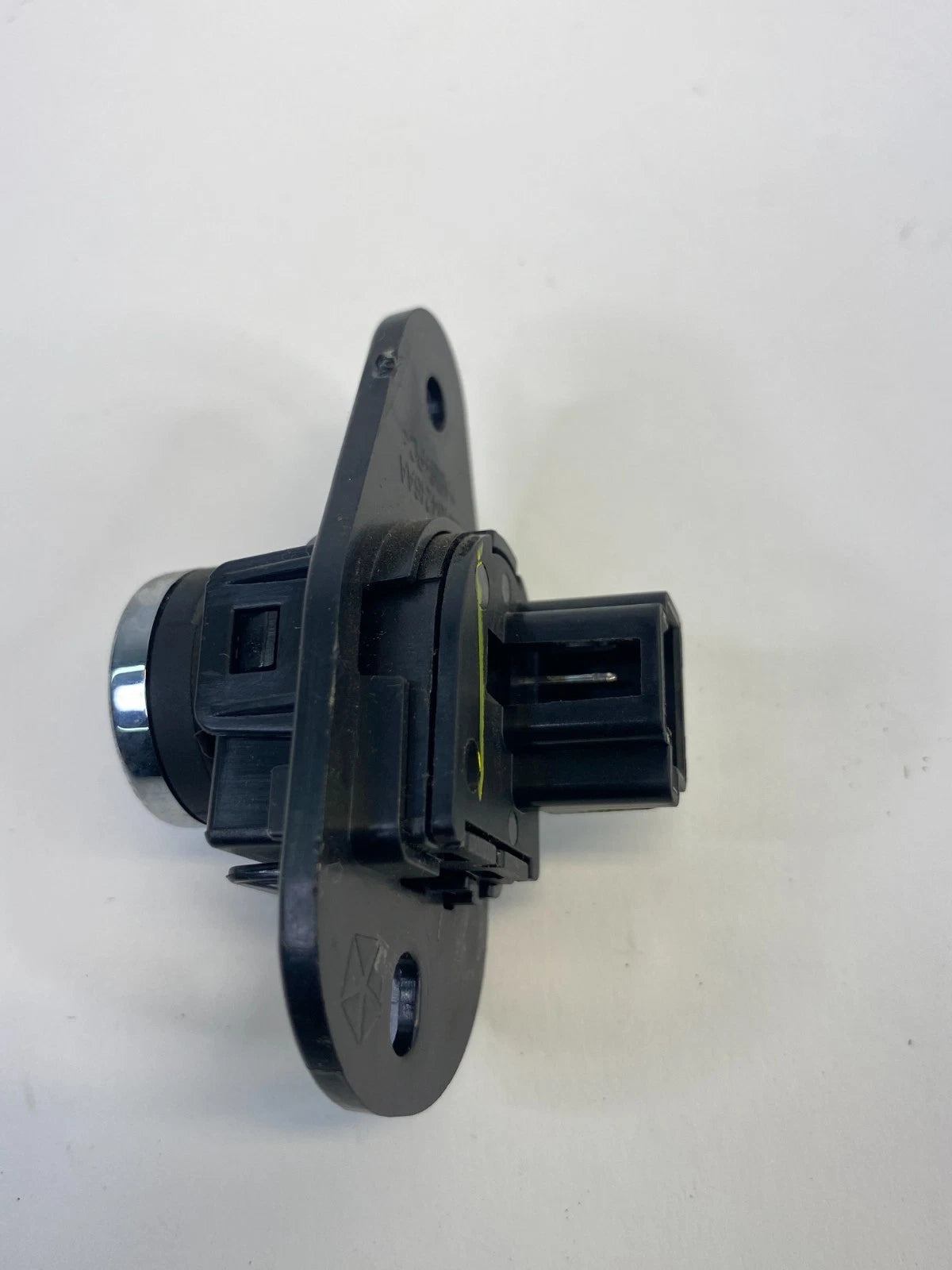 2015-2017 Chrysler 200 Rear Trunk Deck Lid Release Open Control Switch 68141864A