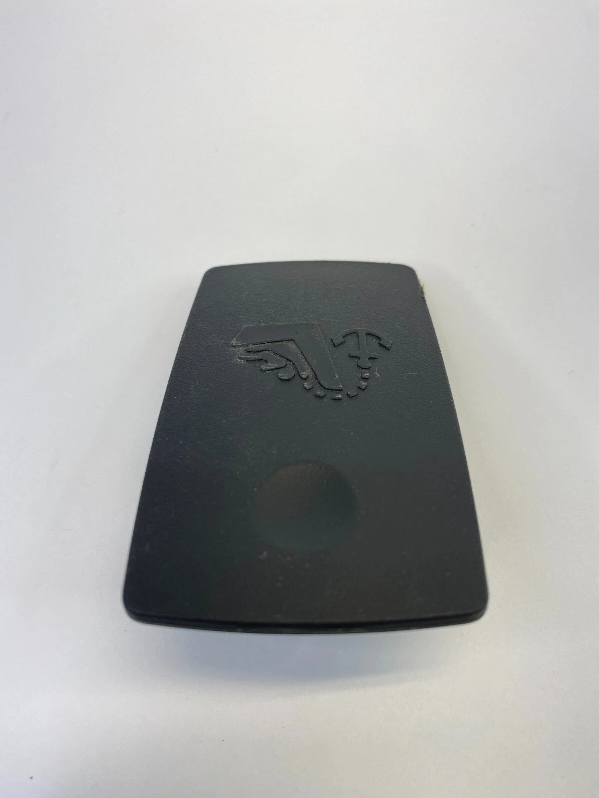 06 07 08 09 10 11 12 13 CHEVROLET IMPALA REAR CHILD SEAT ANCHOR COVER CAP OEM