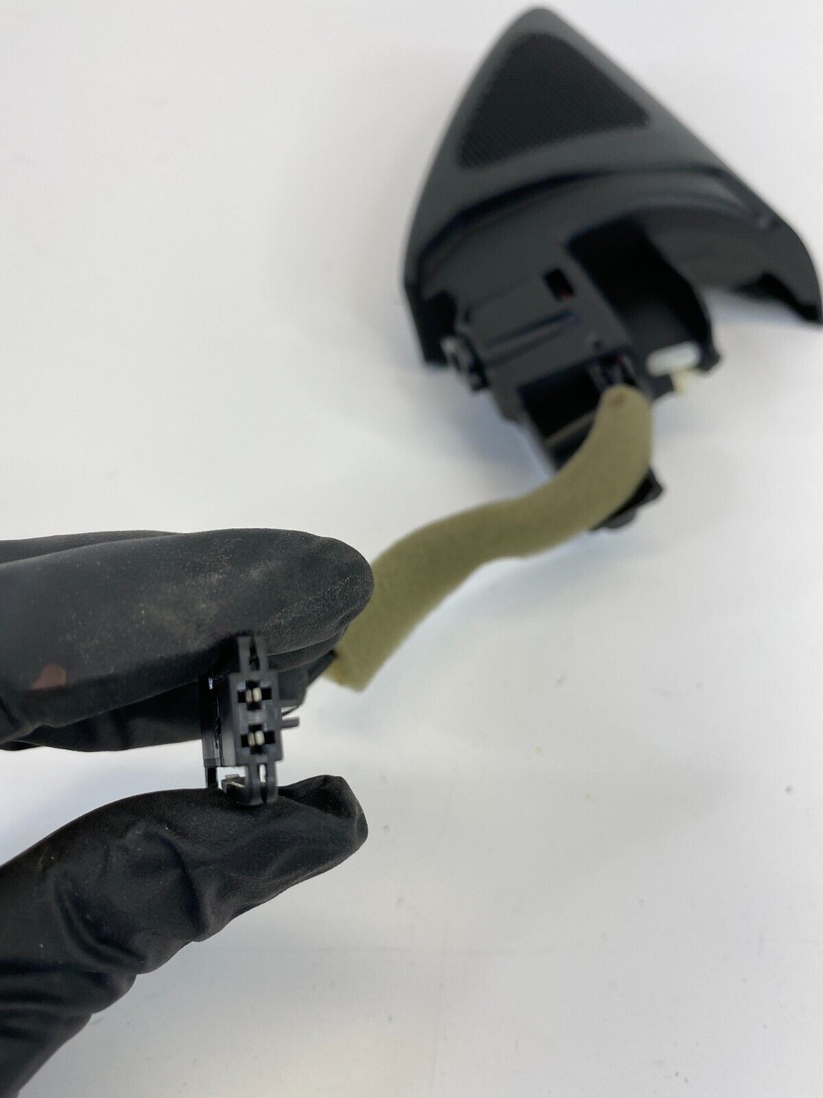 2009-2012 VW Volkswagen CC Front Right Passenger Speaker Tweeter Cover Trim OEM