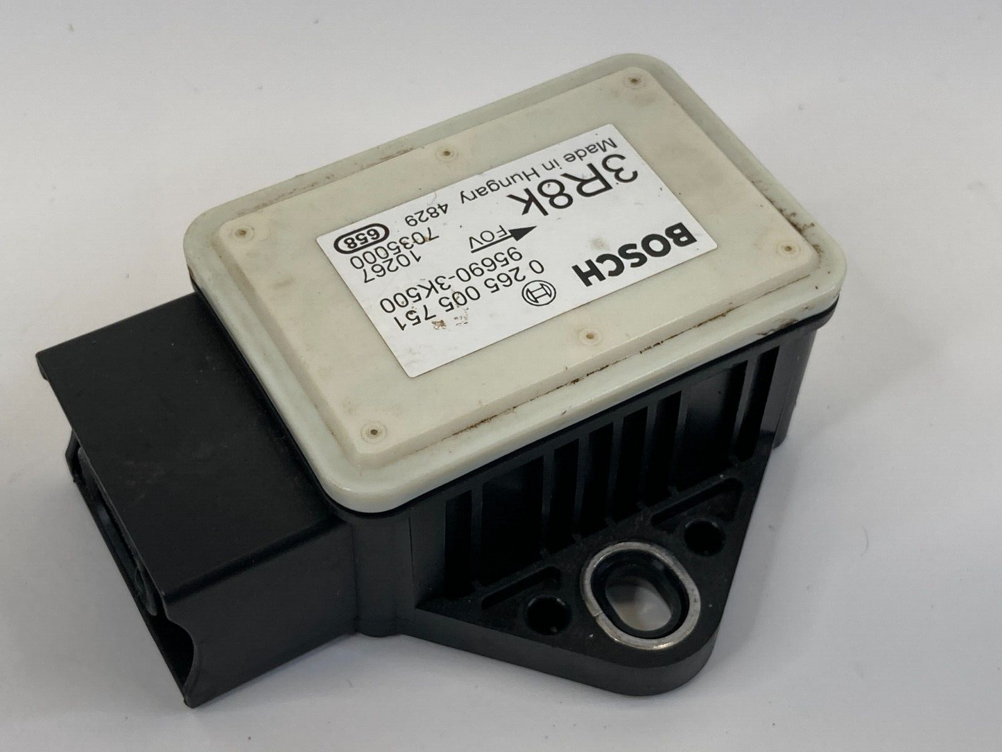 2008-2014 Hyundai Sonata 2.4L Suspension Yaw Rate Sensor Module 95690-3K500 OEM