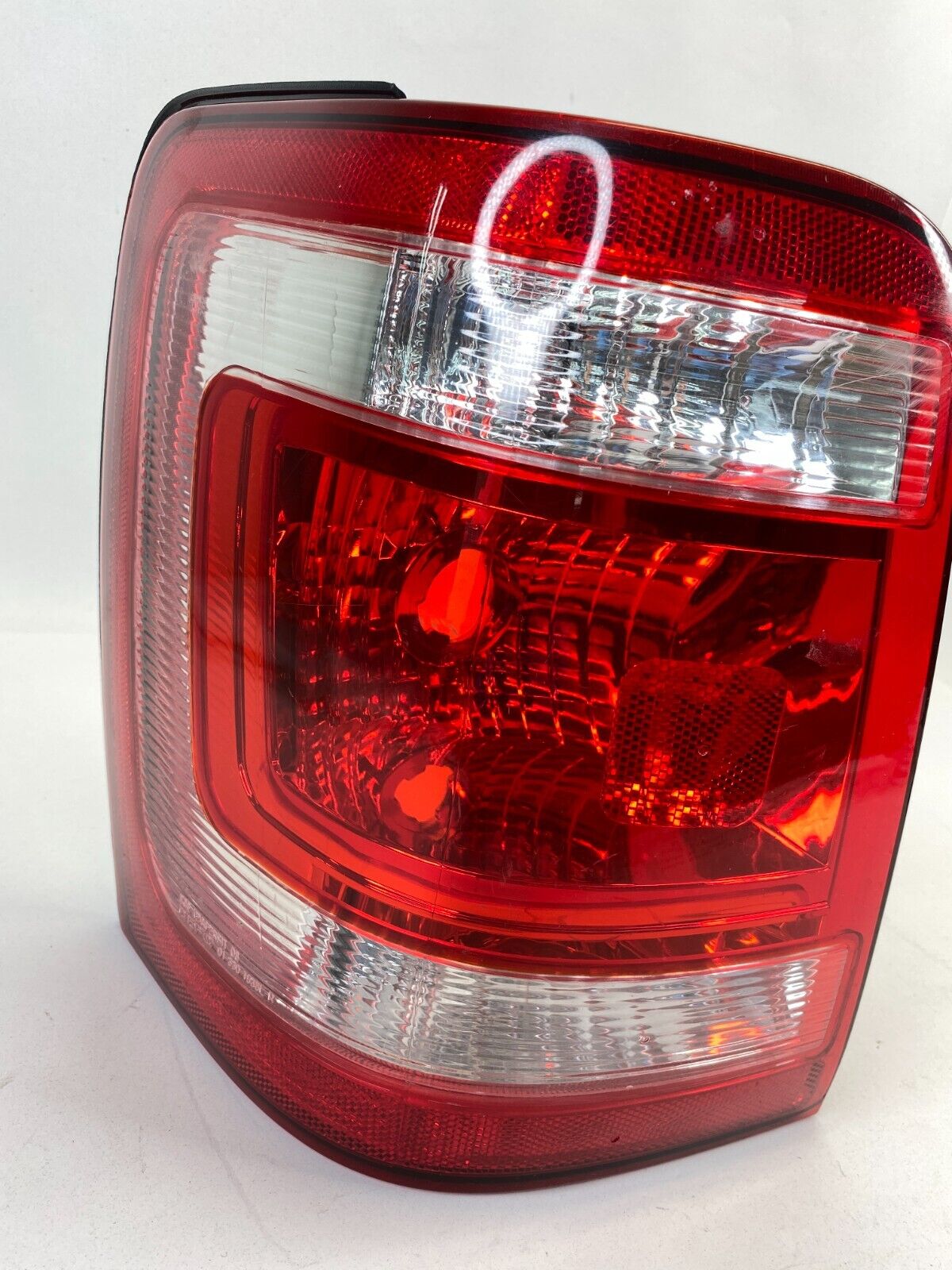 2008 09 10 11 2012 Ford Escape Rear Left Driver Tail Light Taillight Taillamp