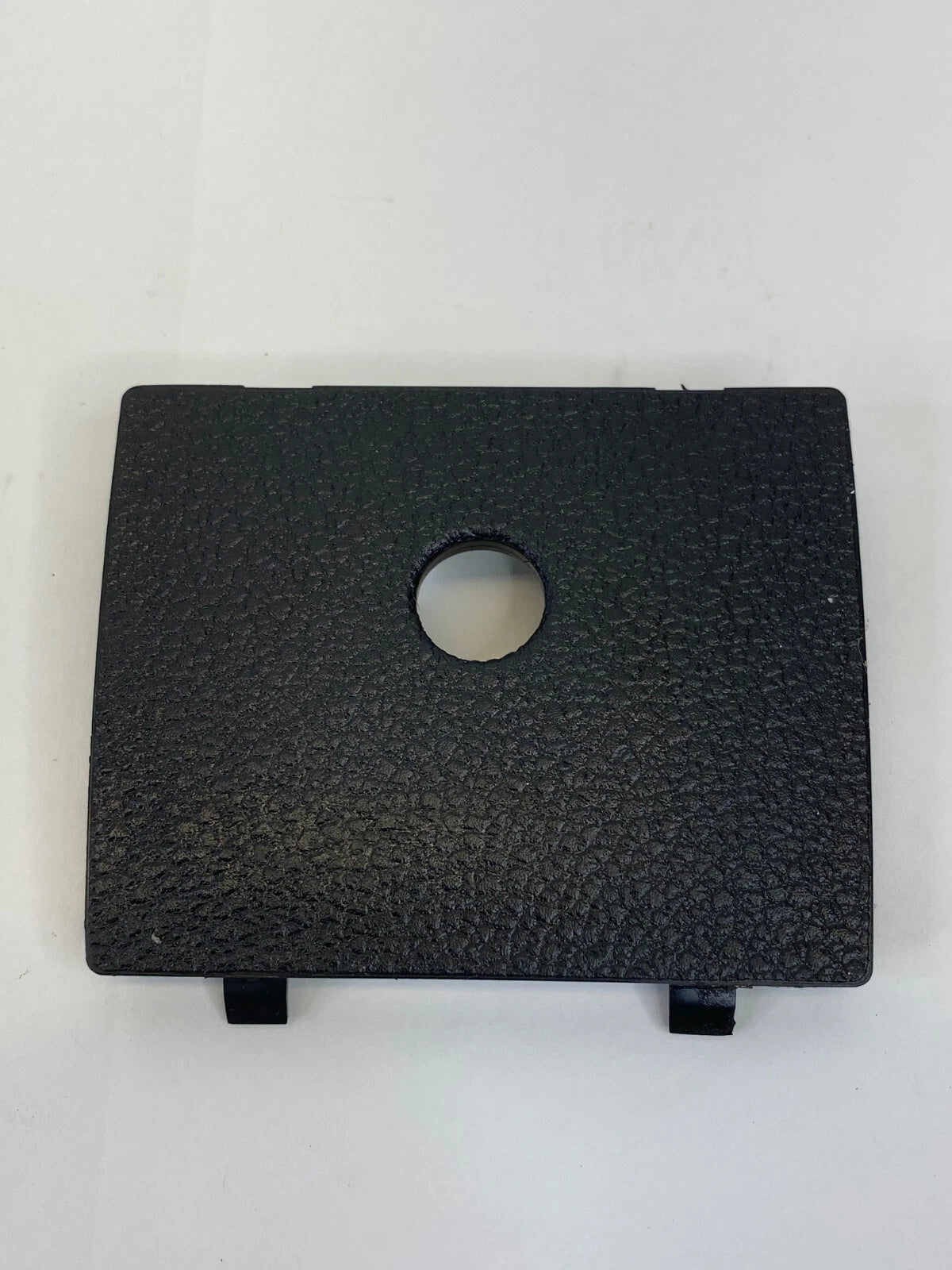2012-2019 VOLKSWAGEN PASSAT SEDAN CENTER CONSOLE TRIM BRACKET COVER 561863080